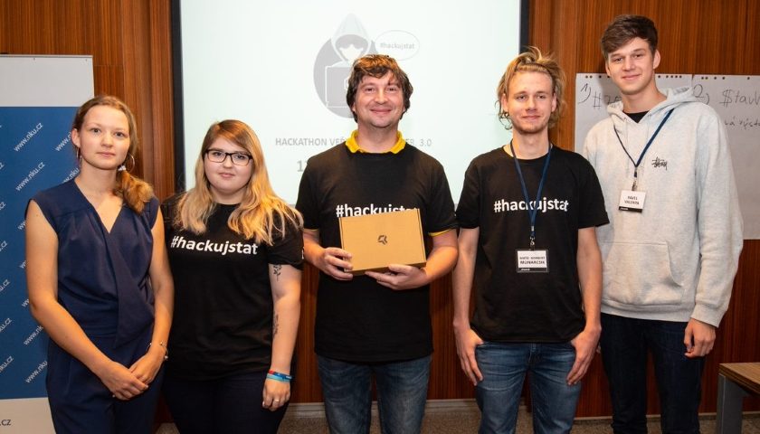 #hackujstat