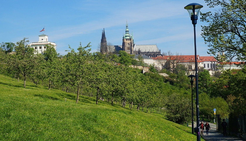 Praha parky osvětlení