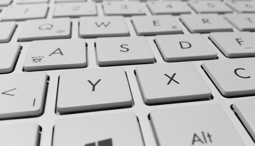 klávesnice laptop