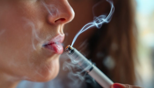 Právní dilema regulace příchutí u e-cigaret